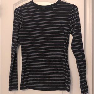 Long sleeve crew neck shirt